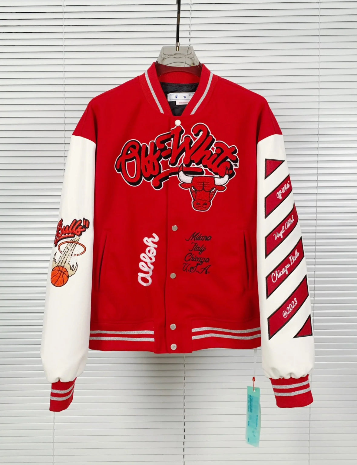 OFF WHITE C/O Chicago bulls varsity jacket